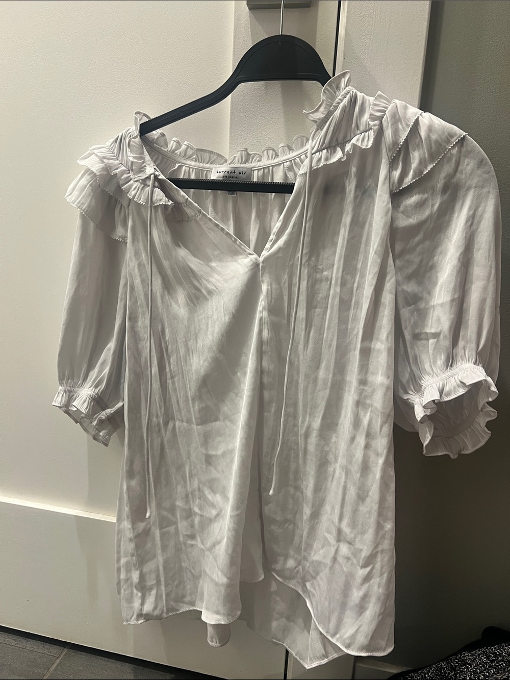 Current Air White Ruffle-Neck Blouse with Tie